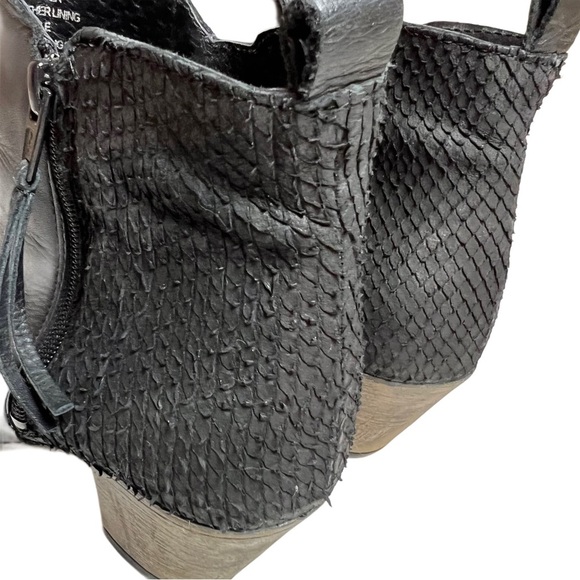 Eos Cisco Black Genuine Leather Chelsea Ankle Zip up Boots snake 38 8 - Picture 6 of 12